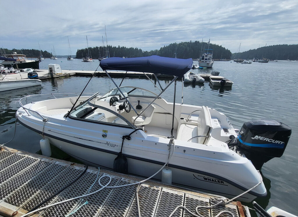 Picture of 18' Rental Ventura Boat